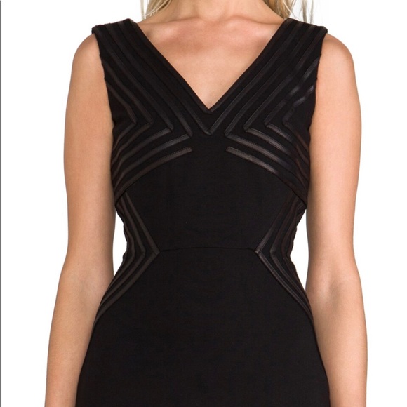 DVF GLENDA DRESS 14 leather strips black - Picture 4 of 4